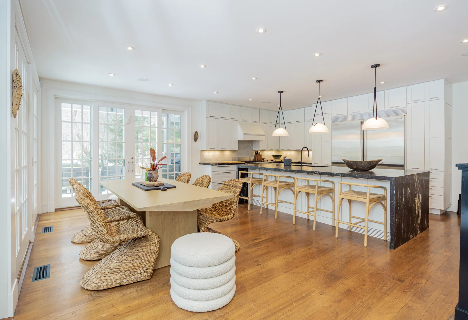 Amagansett Kitchen_interiors-2