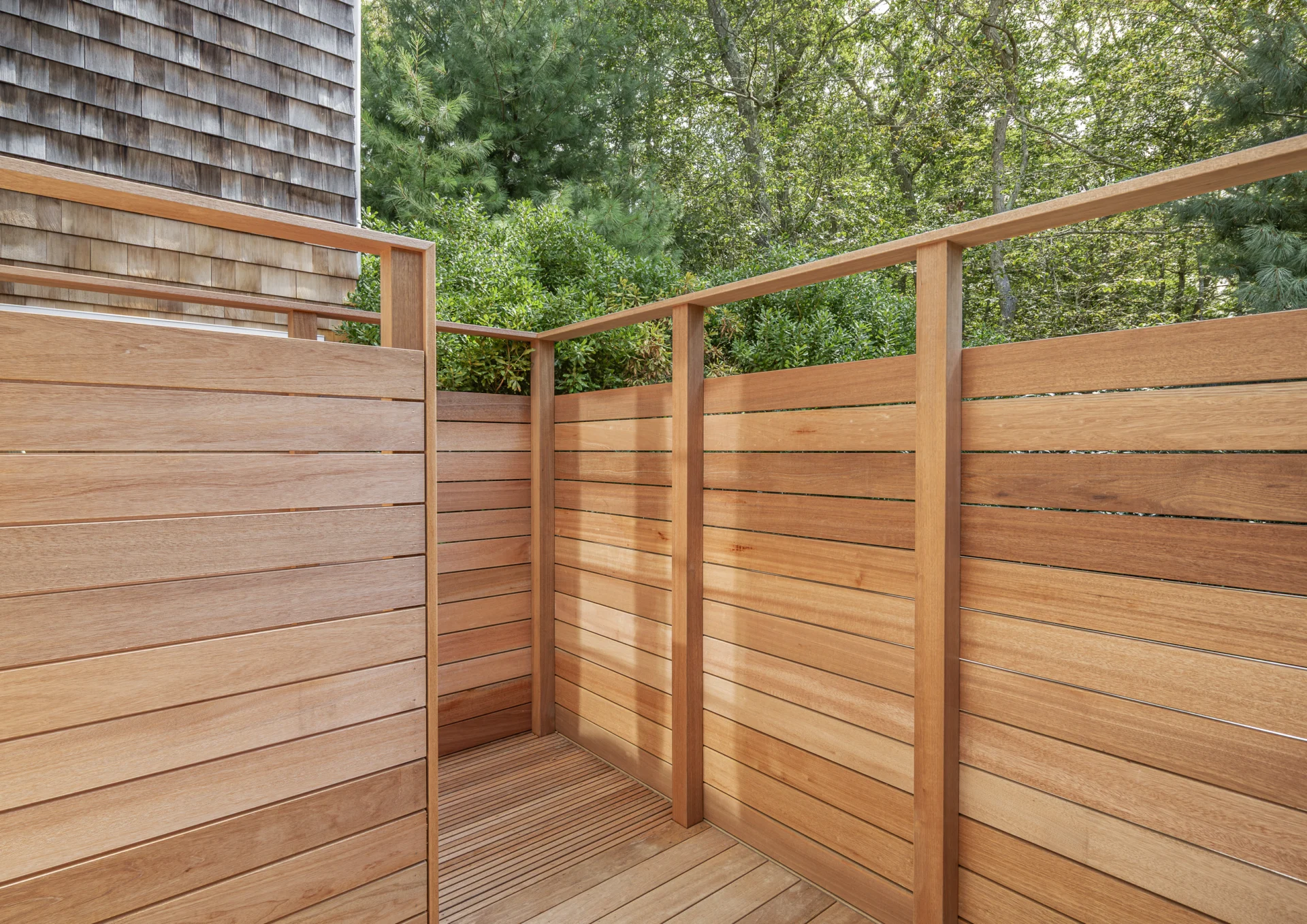 Deep Wood_Amagansett_OutsideShower-10