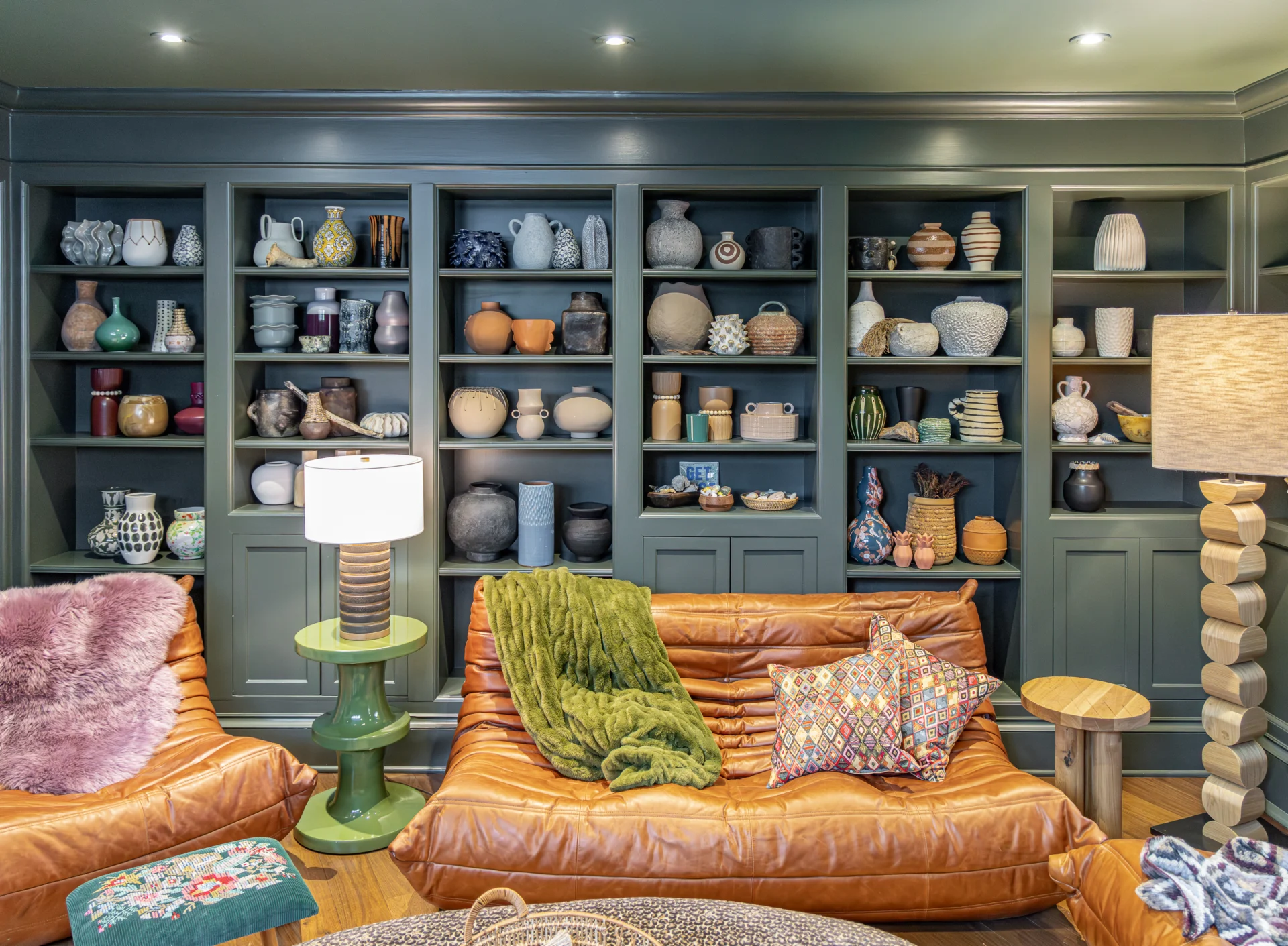 Deep Woods Lane_Library-Pottery_interiors-52