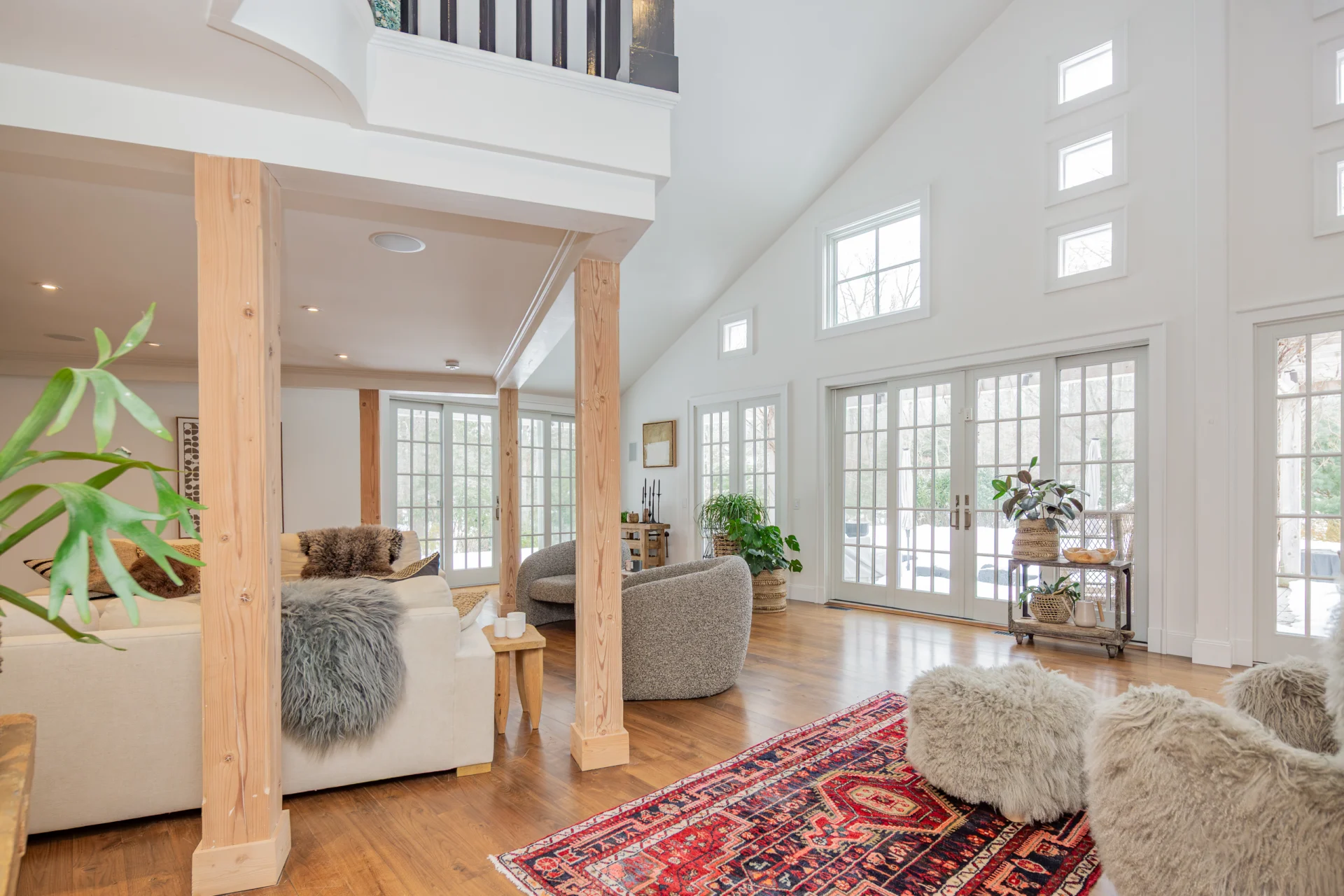 Deep Woods Lane_LivingRm_interiors-25