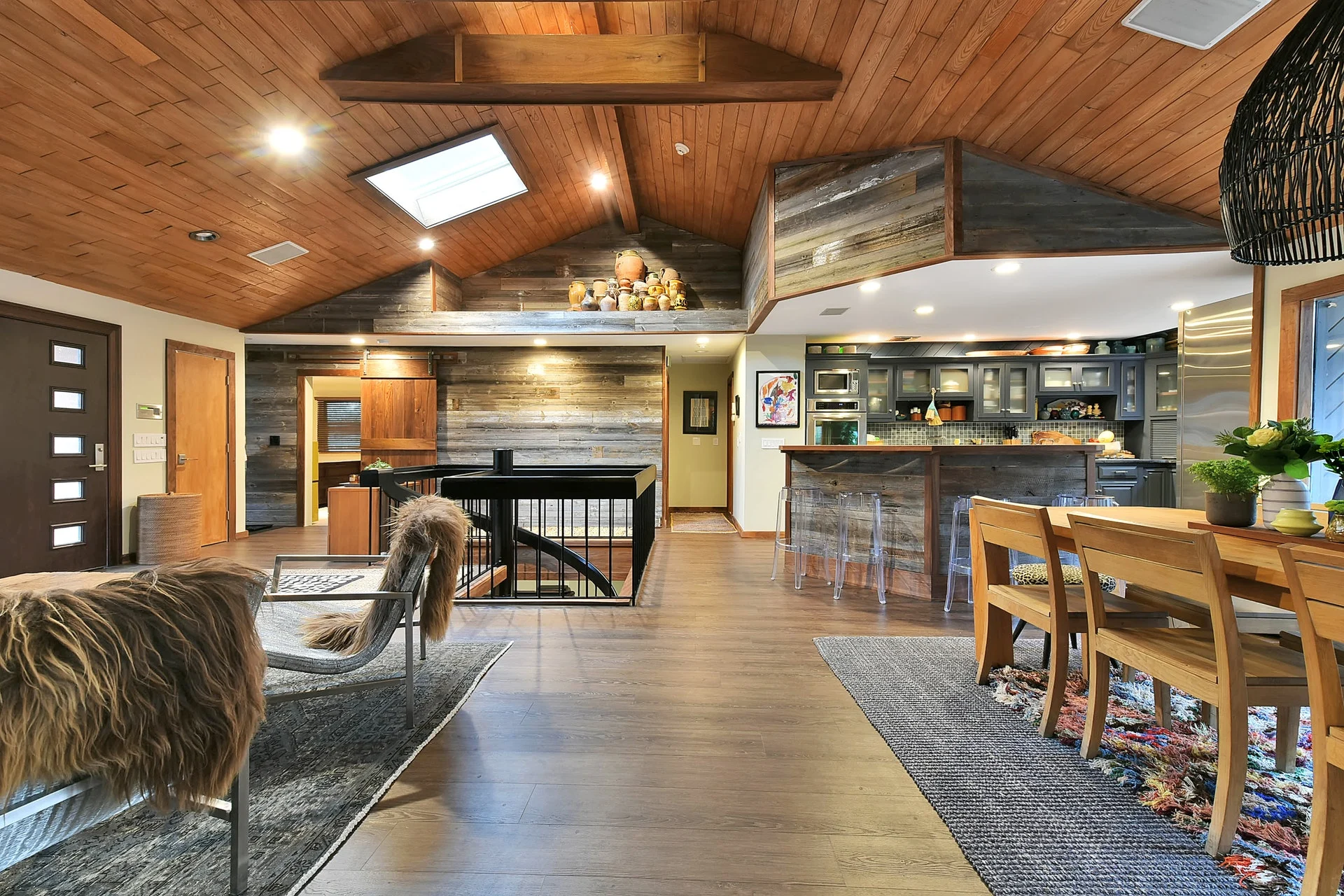 QC-LivingRM-3